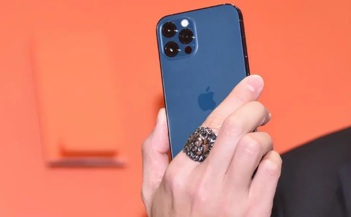 桂林苹果手机维修分享iPhone12系列重启方法教程 